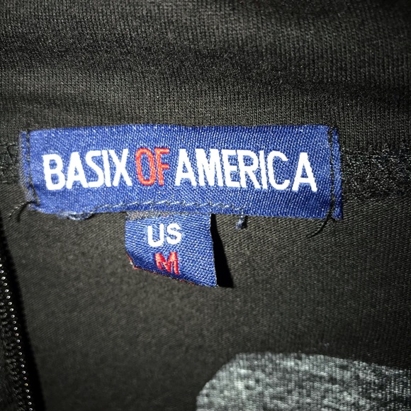 Women’s quarterzip - Picture 3 of 3